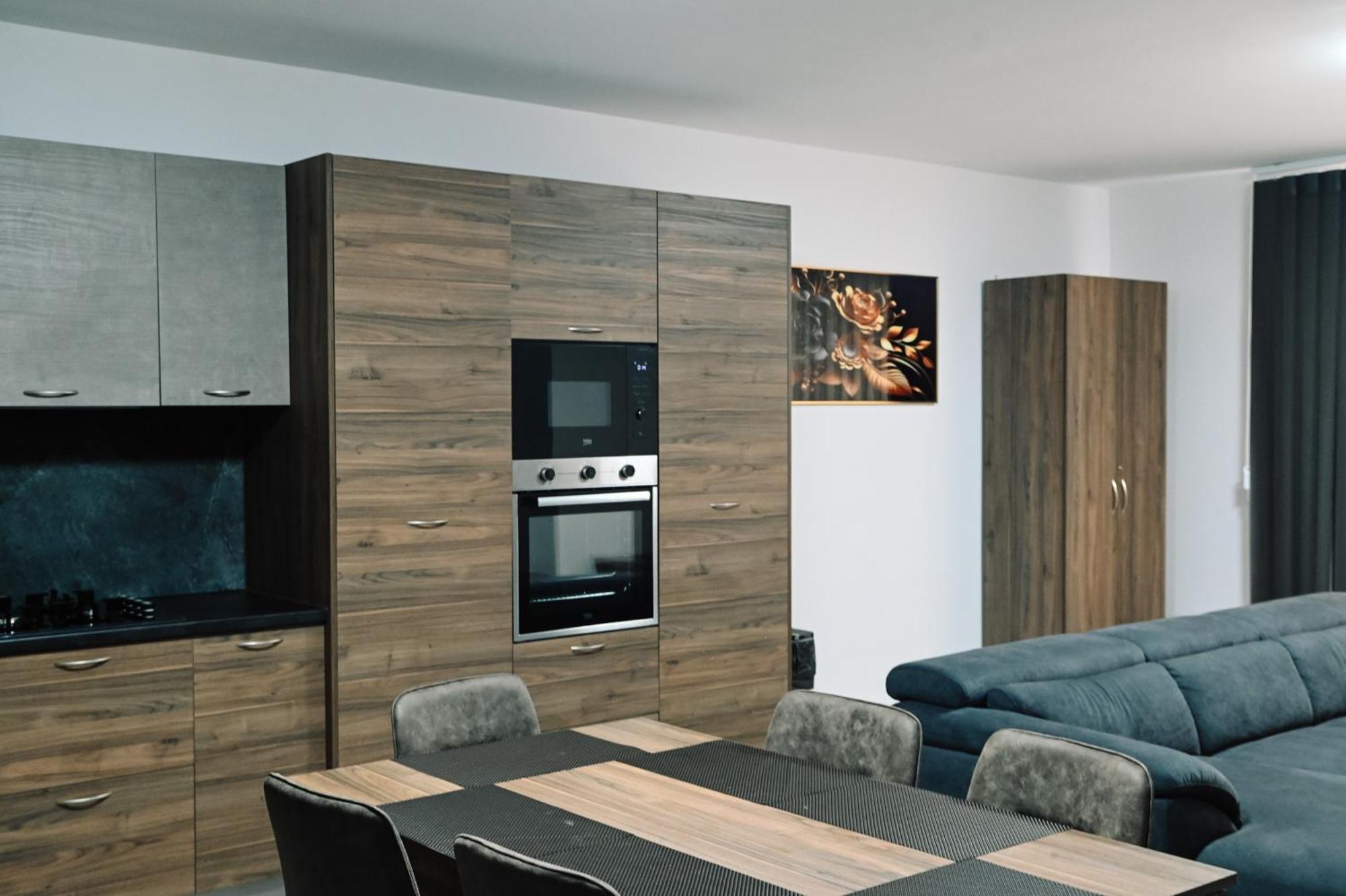 Cerviola Luxury 3 Bedroom
