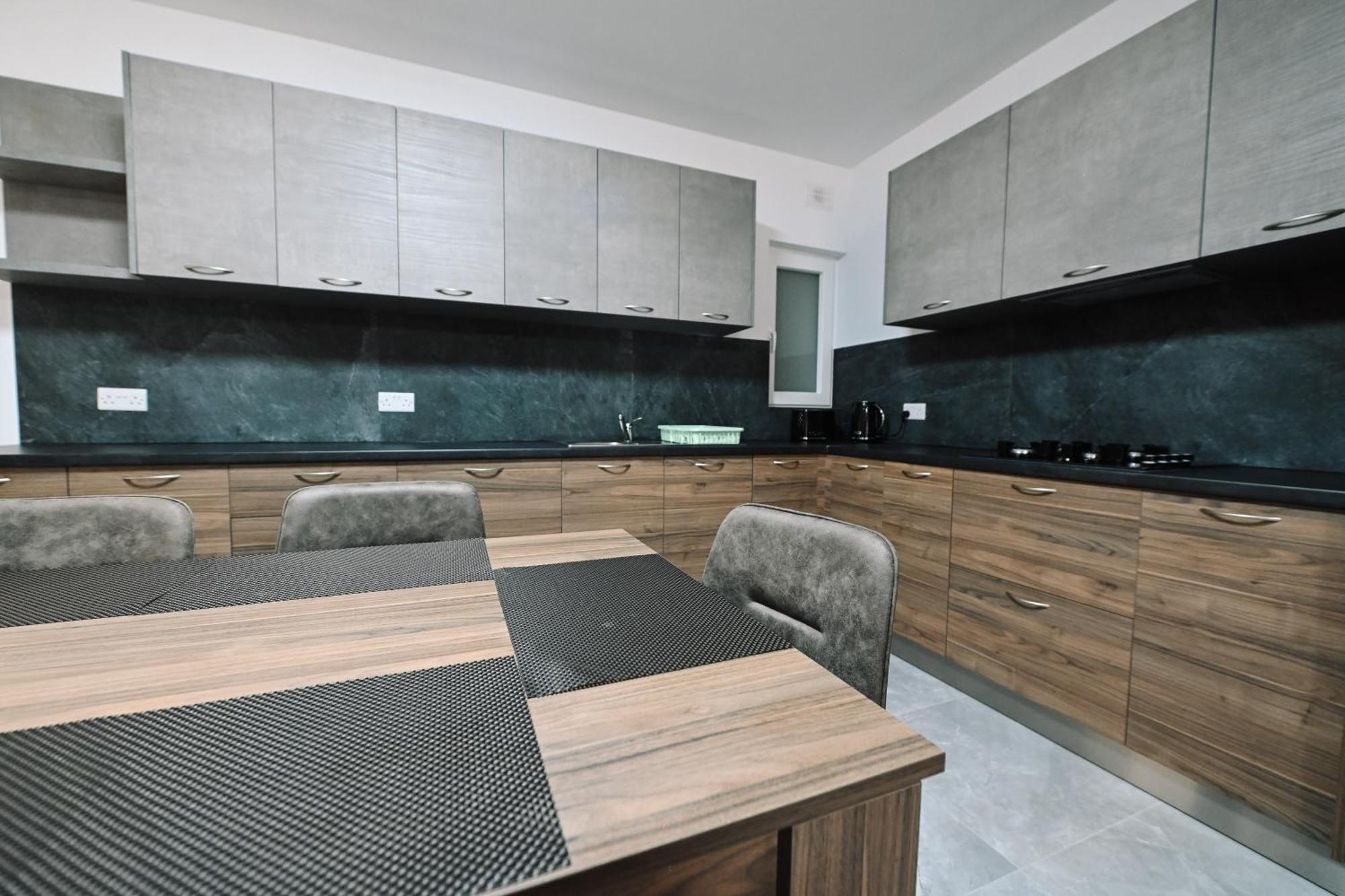 Cerviola Luxury 3 Bedroom Marsaskala