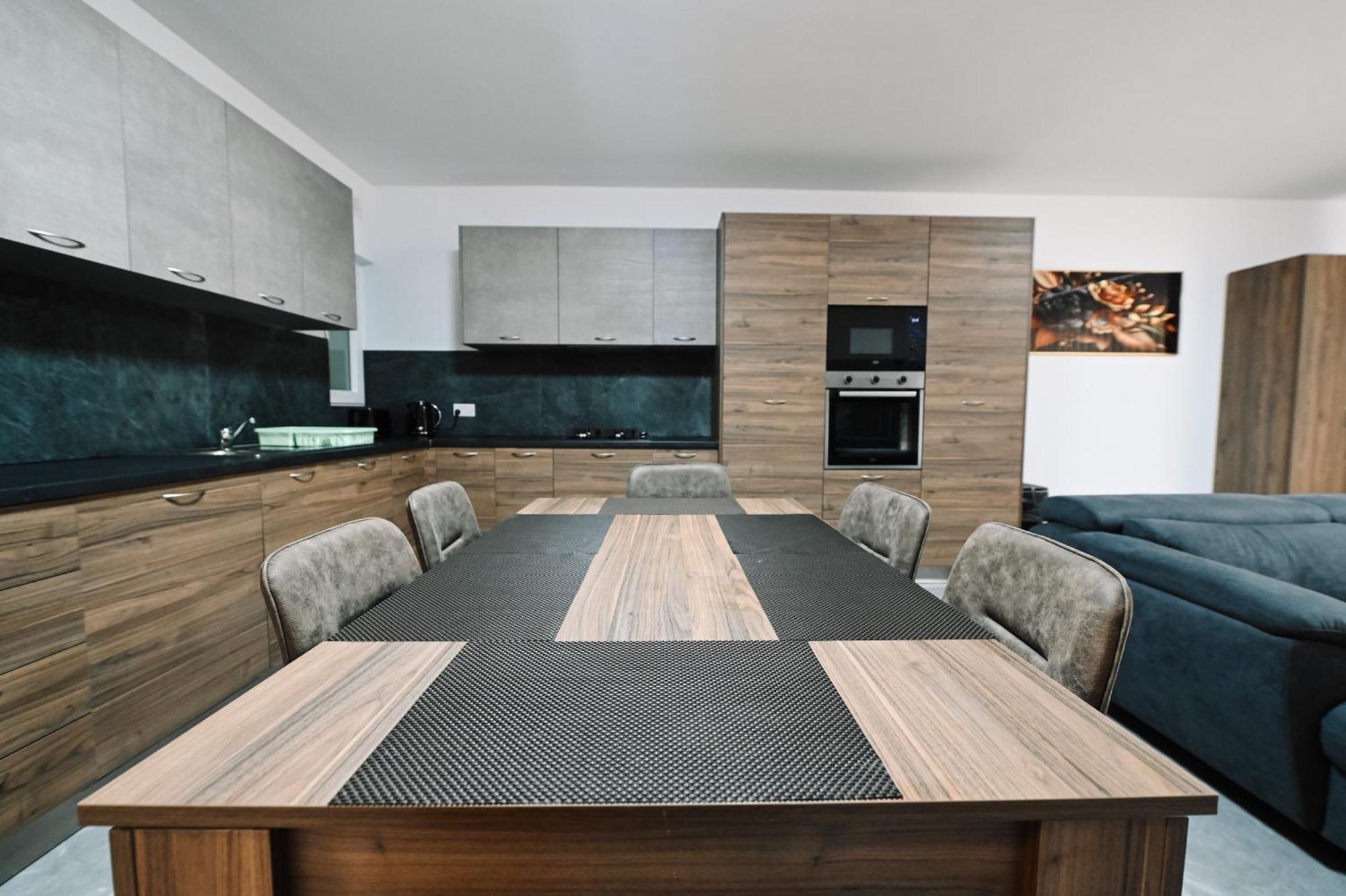 Cerviola Luxury 3 Bedroom